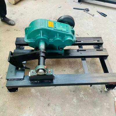 树叉电动劈柴机 树墩劈木机 木炭用柴劈柴器 380伏电压破材机