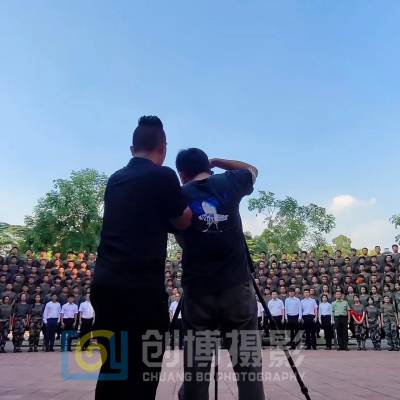 广州番禺区120人集体照、会议合影、学术论坛会合影拍摄，集体合影站架租赁公司