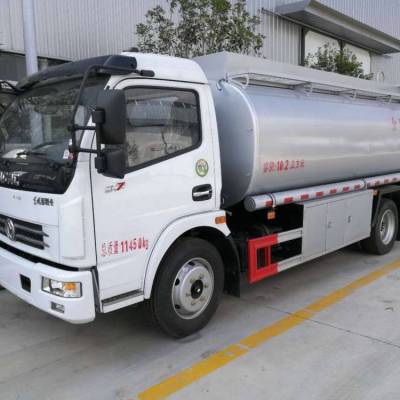 东风10吨减水剂净水剂运输槽罐车12方普货油罐车