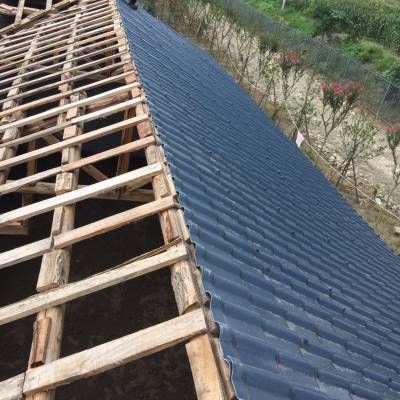 钢结构别墅平改坡屋顶用什么瓦好树脂瓦安装价格成都树脂瓦厂