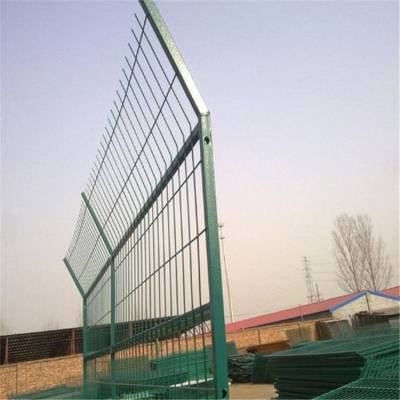 新疆护栏机场护栏网厂家 阿拉尔护栏网可用作圈地