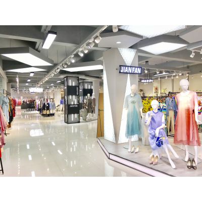 服装新手开店拿货 石井品牌折扣女装批发市场哪里货源好