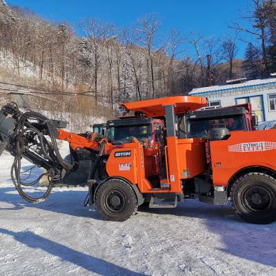 dl1矿用液压采矿钻车专为小型巷道采矿中深孔凿岩钻机