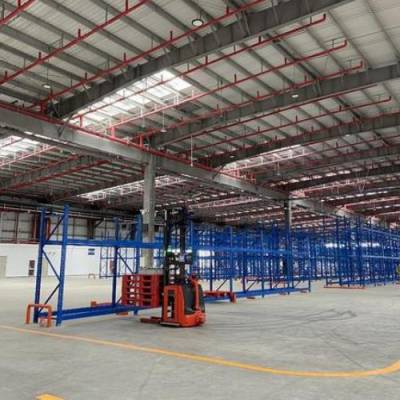 环航国际出口游戏配件到杜伊斯堡铁路整柜货运代理