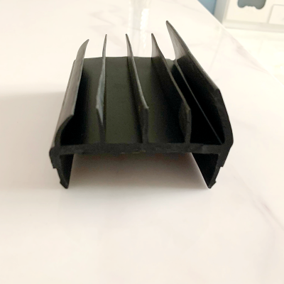 广西填缝胶条玻璃幕墙门窗密封条保温车密封条