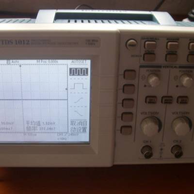 Tektronix泰克二手TDS1002B数字存储示波器