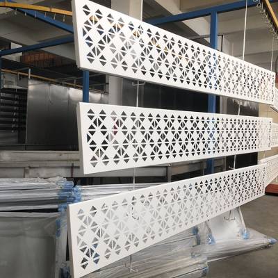 安徽宿州白色铝条板吊顶 300宽S型防风铝条板厂家