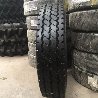 厂家供应平板车卡车钢丝真空轮胎295/80R22.5 三包