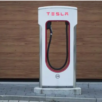 特斯拉 Tesla充电桩维修 驱动器 维修 中控屏维修