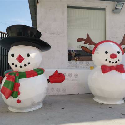 香港圣诞节卡通雕塑几何形雪人卡通造型制作