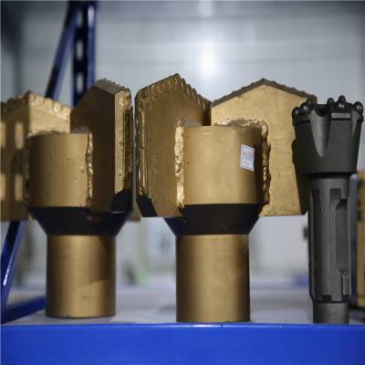 三翼pdc金刚石钻头