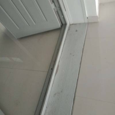 石家庄楼房内外墙建筑变形缝伸缩缝不锈钢顶棚卡锁式铝型材