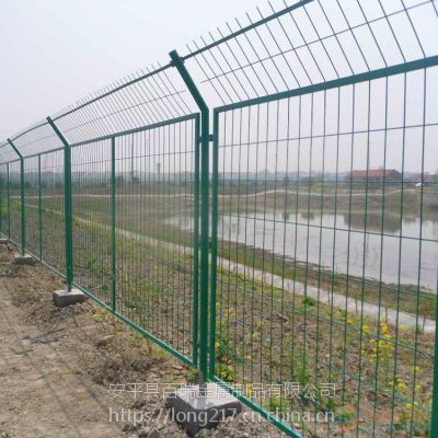 公路铁丝网栏杆 焊接金属护栏网