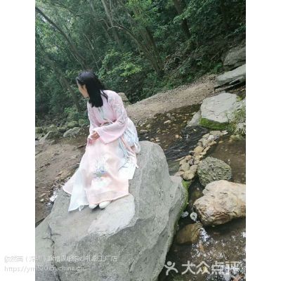 龙华汉服批发（龙华汉服）店红色古装汉服连体套装裙多色可挑选