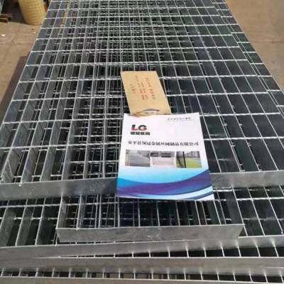 【领冠】热镀锌格栅钢格板厂家 325/30/100平台钢格栅板盖板