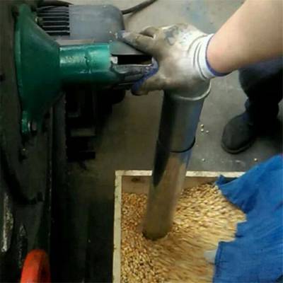 多型号饲料粉碎机 直销齿盘式玉米粉碎机 多功能大豆玉米粉碎机