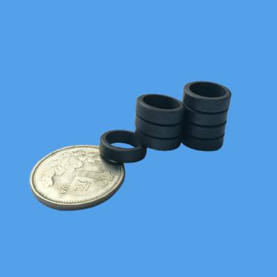 Y10等级径向16极8对极多极环形铁氧体磁铁 15x8x5mm