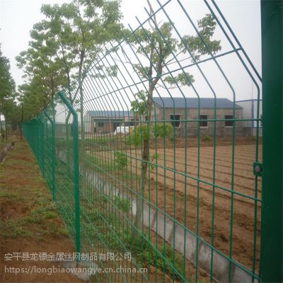 生态园林隔离网 圈地护栏网 圈山绿色铁丝网