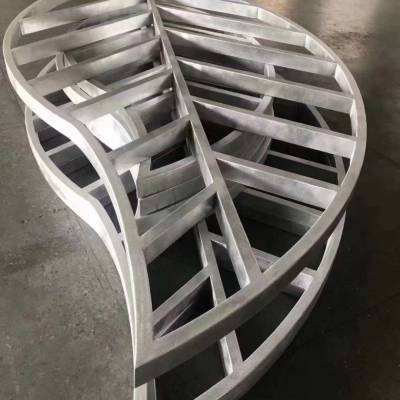 四川巴中仿木现代中式铝屏风加工生产专业团队不易褪色一平米多少钱