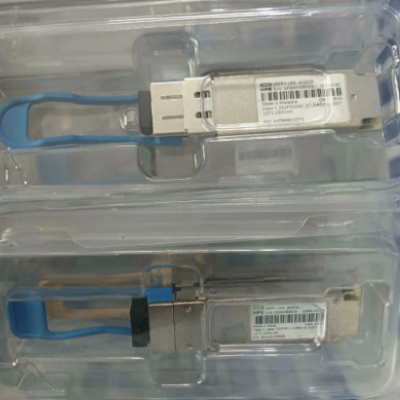 HPE Aruba JH232A X142 40G QSFP+ LC LR4 SM Transceiver 光纤模块