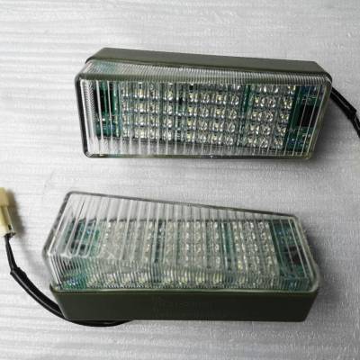 东风军车配件猛士配件EQ2050前雾灯左右辅助照明灯37C21-32010