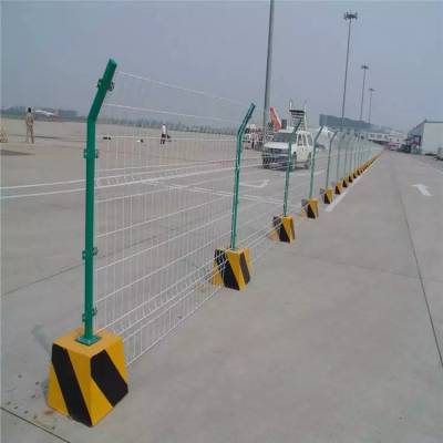 云南桥梁护栏加工厂 热浸塑围栏 防护网可加工定制