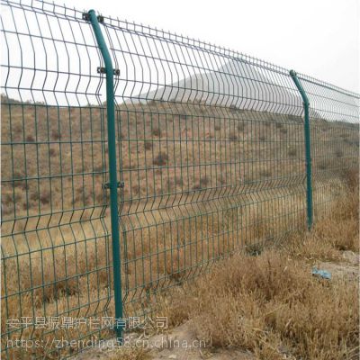 振鼎 园林铁丝围栏网圈山焊接防护网养殖浸塑护栏隔离栅