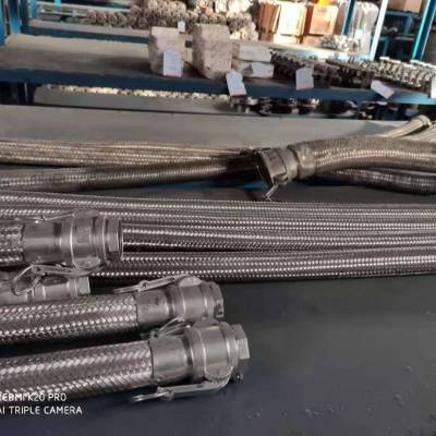 耐高温金属软管高压胶管液压胶管 真名 支持加工定制