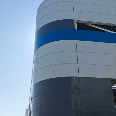 碧水 信号白、白灰色 、银色 颜色按需定制 岩棉夹芯板