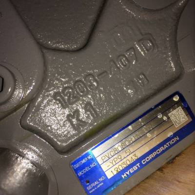 东芝pvc8080液压泵