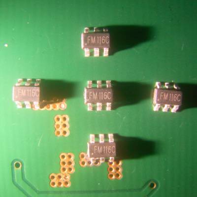 FM116C ͨ 2.5V-5V 500mA H IC