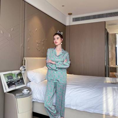 品牌折扣女装罗佧秀冰丝缎面家居服分份货源库存尾货渠道