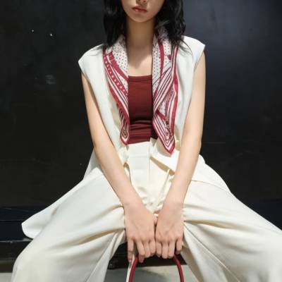 时尚品牌折扣女装 村上春 休闲舒适女装尾货 女装尾货打包走份