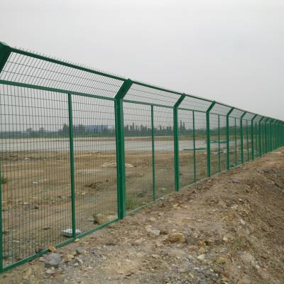 【按图定做】阳江公路护栏网 公路隔离栅 公路防护围栏网低价批发