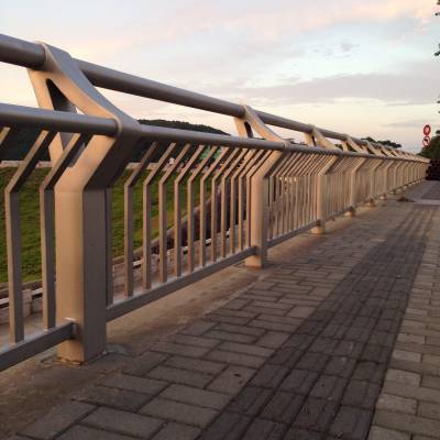 广西明华河道桥梁护栏 河道景观栏杆 可根据客户要求进行定制