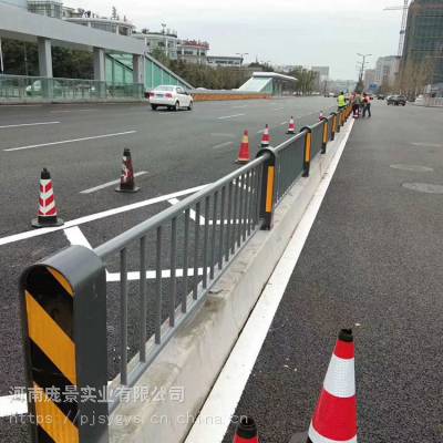 河北邢台市政护栏网锌钢围栏栅栏公路中间隔离庞景实业