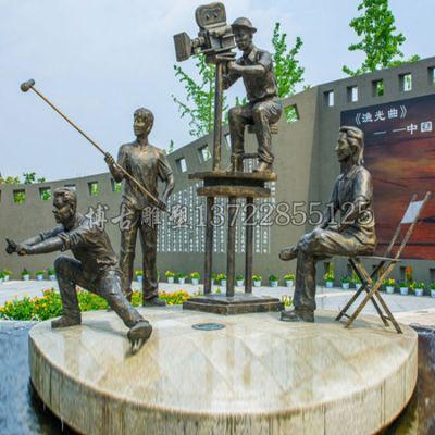 厂家定制铸铜仿铜摄影人物雕塑 广场公园民俗景观装饰雕塑