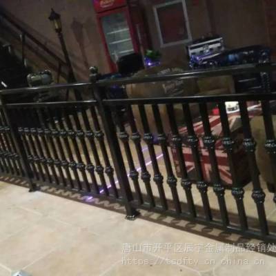 A唐山铁艺大门厂专业制作铁艺大门护栏高度1.5米