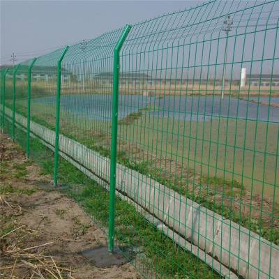运河防穿越防护网 方通框架护栏网 河道围栏网