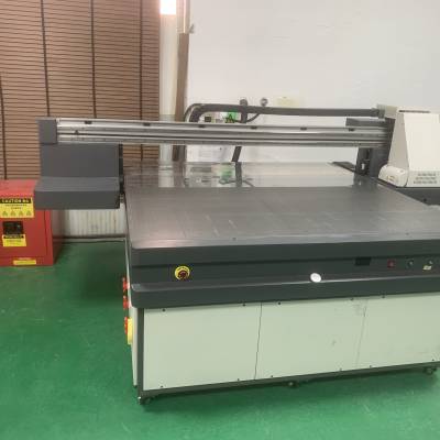 深圳uv平板打印机-印刷幅面1600mm-高精度-恩比克