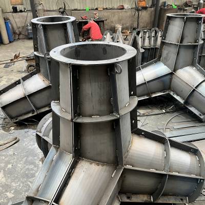 预制浇筑小型的水泥四角锥体模具加工厂家京伟海岸防波堤模具介绍