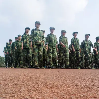 昆明中学军训服装保山现货订制服装厂全棉短袖套装战地绿色