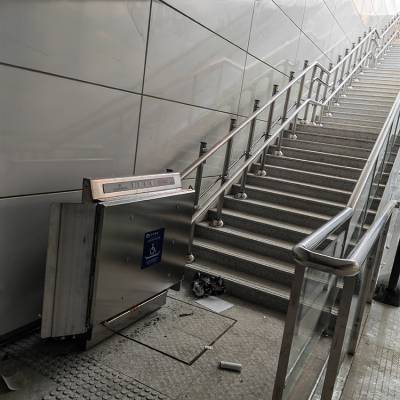升降轨道电梯 爬楼升降平台安装 无障碍斜挂电梯生产厂