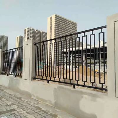 绍兴锌钢小区围墙护栏办公楼建筑场地围栏锌钢护栏工地铁艺栅栏厂
