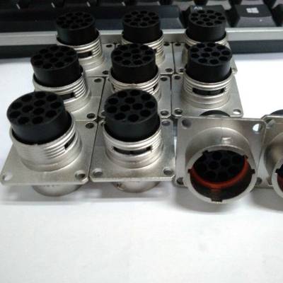 ŵAmphenolԲRT001412PN03