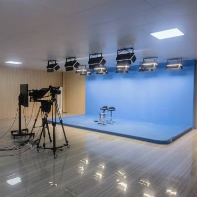 真三维虚拟演播室校园电视台多功能录播厅设备灯光直播间搭建系统