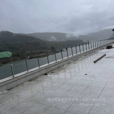 全国供应江浙沪北京西安玻璃栏杆雨棚工厂批发不锈钢立柱扶手商场工程玻璃立柱护栏 304不锈钢玻璃栏杆