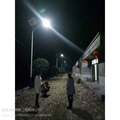 湖南湘阴LED路灯厂家 农村6米太阳能路灯价格