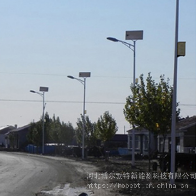 路灯太阳能板是多少伏 河北徐水农村道路改造太阳能光伏路灯