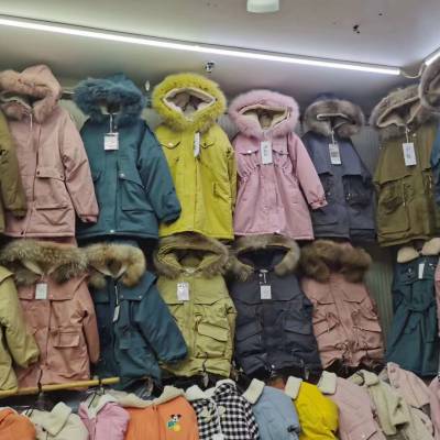 云南普洱3元货源反季年末***秋冬棉服 服装批发商进货渠道20元尾货男